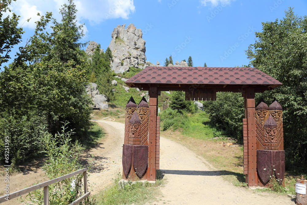 Rock wooden fortress Tustan