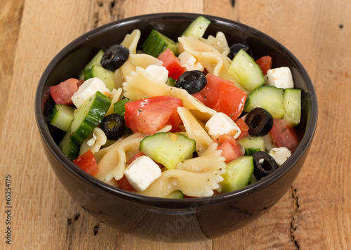 greek salad bowl