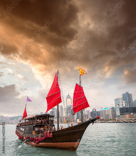 Aqua Luna sailing ship crossing the Hong Kong-Kowloon strait