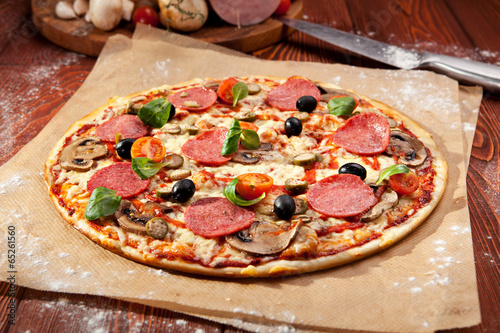 Pizza Salami photo
