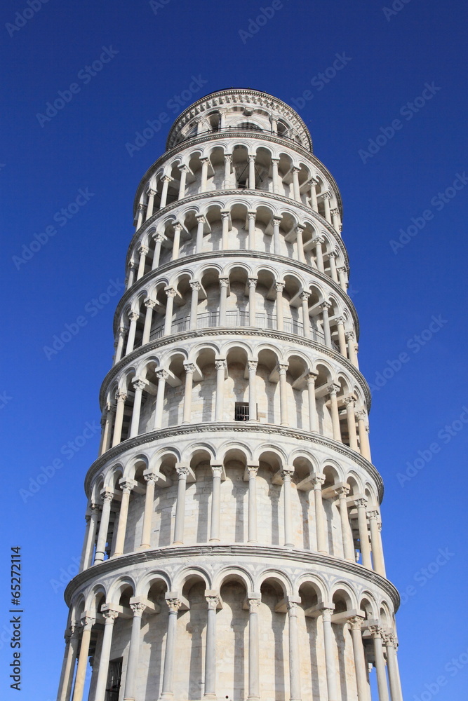 landmark tower of Pisa
