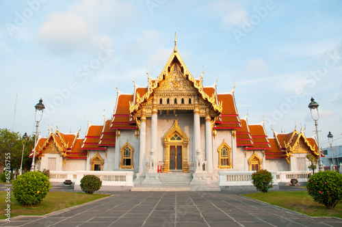 marble temple in Bangkok, Thailand © piczone2113