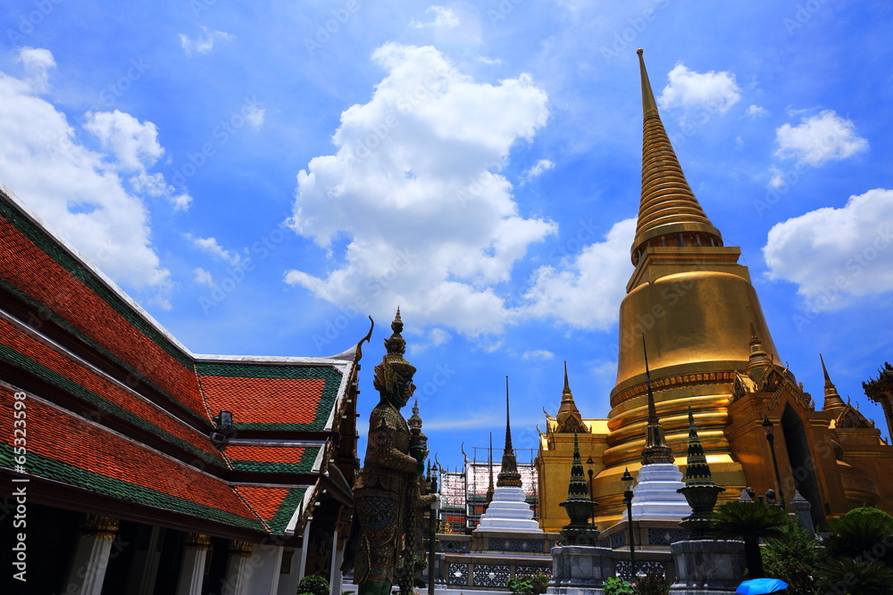 Fototapeta premium The Grand Palace Thailand temple