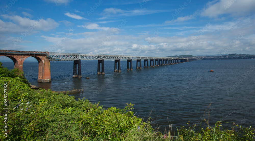 Tay Rail Bridge, Dundee, Scotland Tay Rail Bridge, Dundee, Scotland