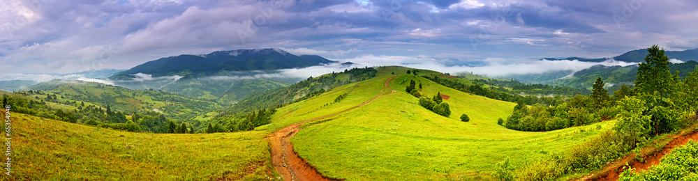 Travel along mountain ridges in spring