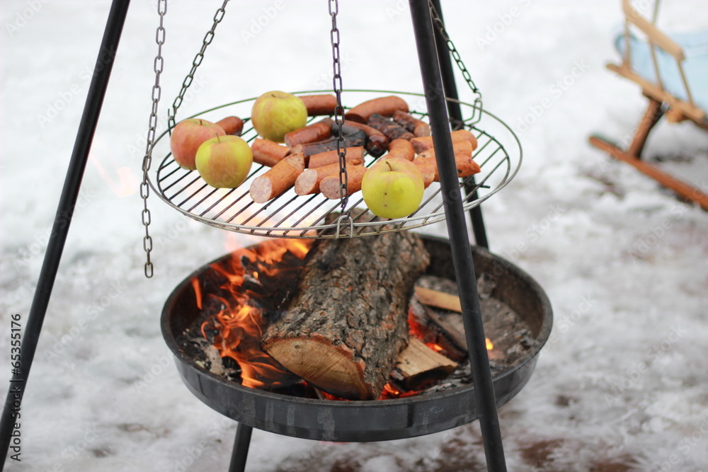 grill on snow