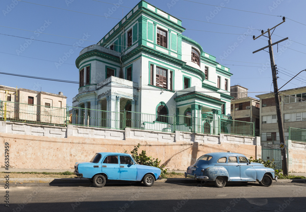 Blue car in Havana