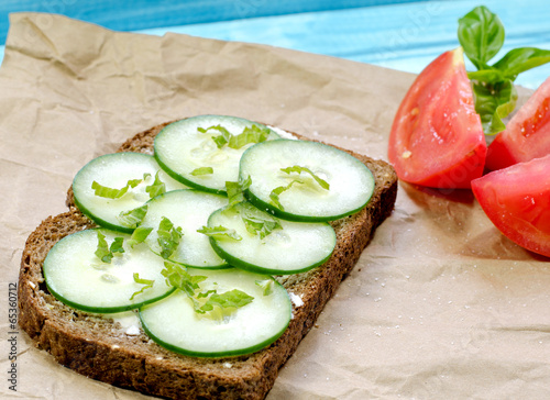 cucumber sandwich with tomato and mint and basil