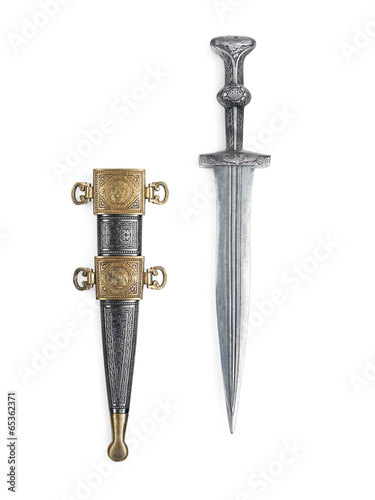 Foto Antique Roman dagger with scabbard