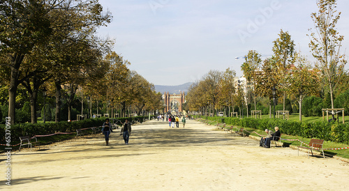 Fototapeta Naklejka Na Ścianę i Meble -  Paseo del Parque de la Ciudadela, Barcelona