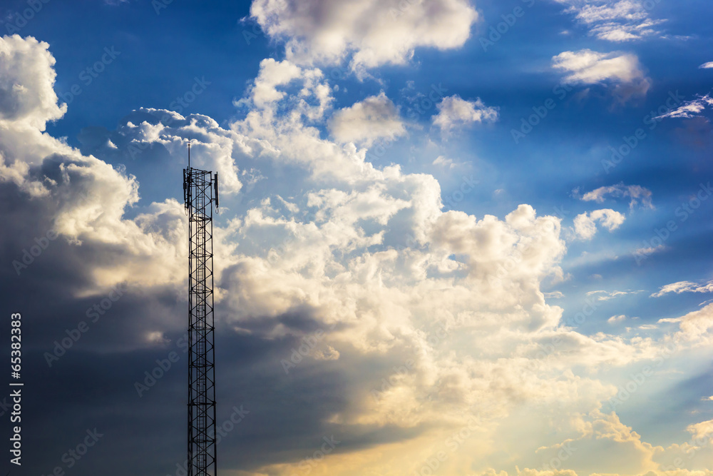Phone tower antenna & Cloud