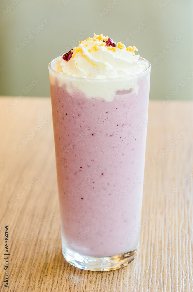 Blueberry smoothie