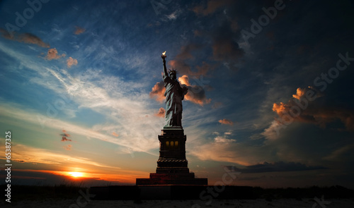 Tablou canvas Independence day. Liberty enlightening the world