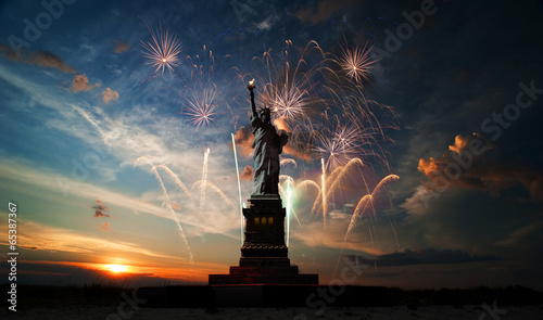 Independence day. Liberty enlightening the world