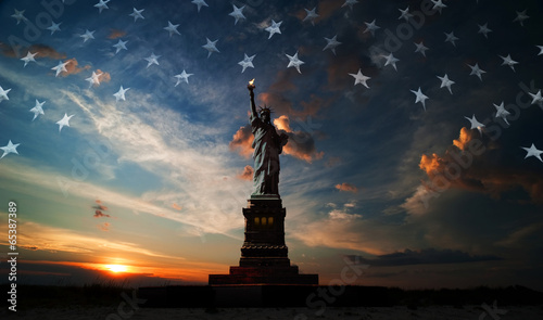 Independence day. Liberty enlightening the world
