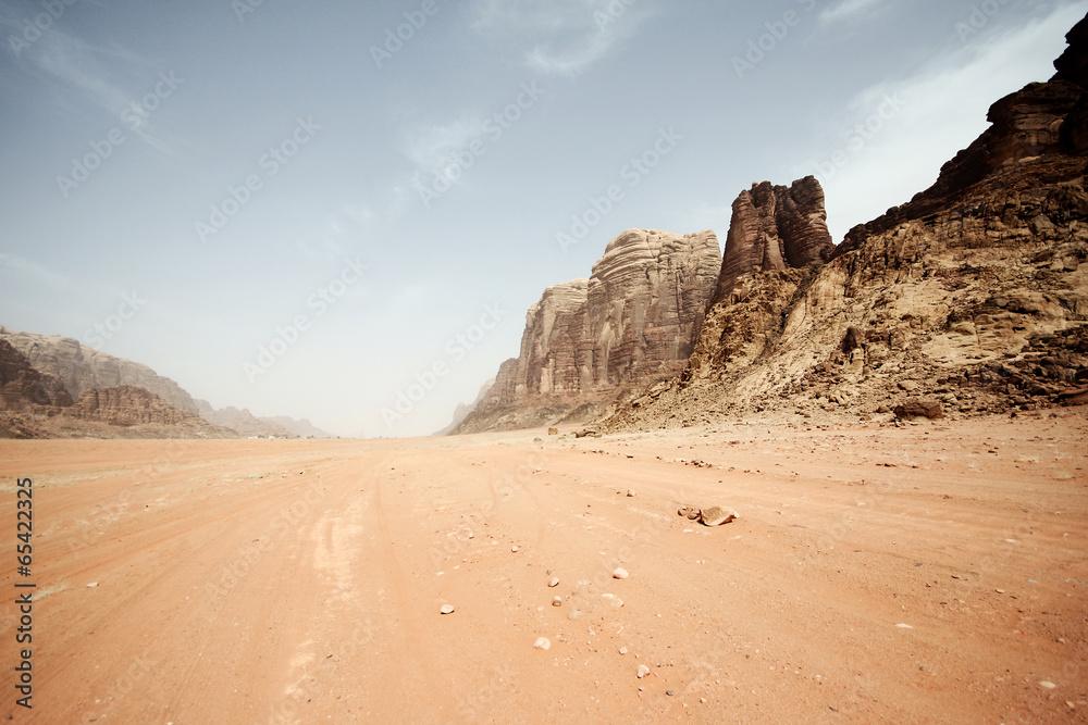 Desert landscape - Wadi Rum, Jordan - obrazy, fototapety, plakaty 