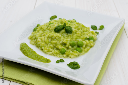 Risotto con crema di piselli