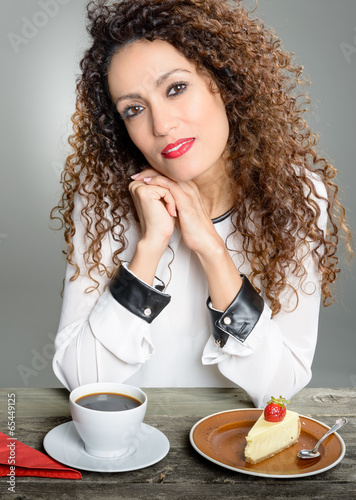 Beautiful woman drinking coffee