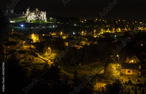 Ogrodzieniec castle at night, Poland.