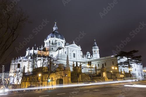 Obraz na płótnie Catedral de la Almudena w salonie