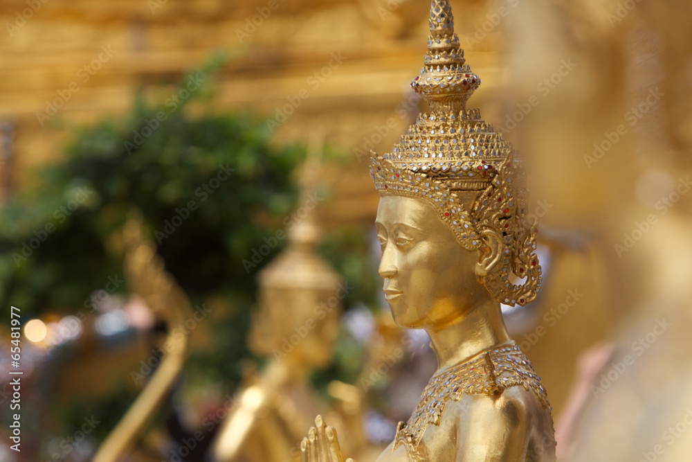 Fototapeta premium Statua nel Palazzo Reale di Bangkok.