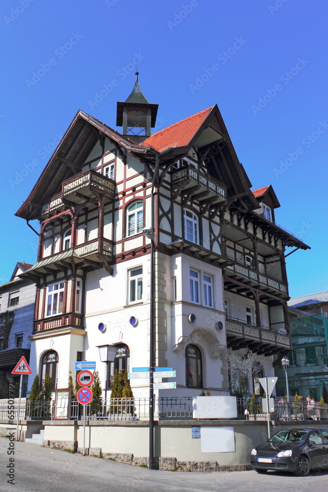 Fototapeta premium Fachwerk in Starnberg