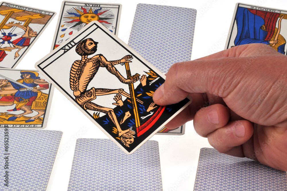 Voyance par le tarot de Marseille Stock Photo | Adobe Stock