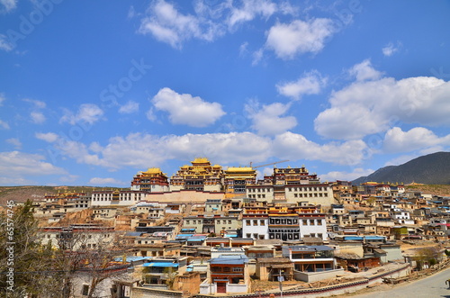 Zongsanlin - Tibet Monastery in Yunnan, China