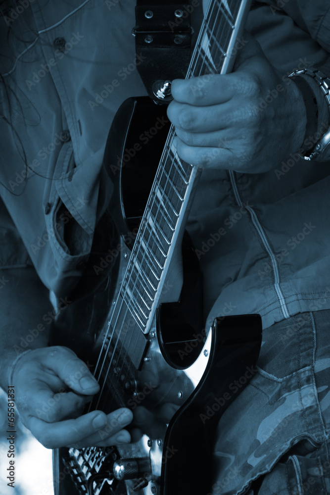 Fototapeta premium Guitarist's hands