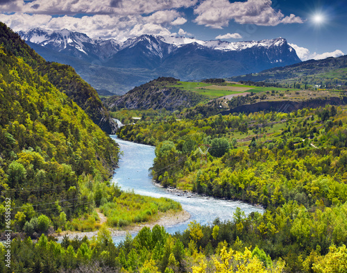 Fototapeta Naklejka Na Ścianę i Meble -  Beautiful summer landscape in the French Alps