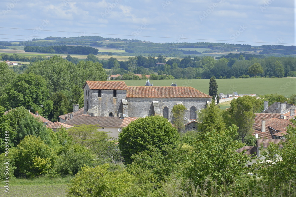 L'église du village de Champagne au Périgord Vert