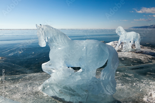 Horses, a sculptures  from ice