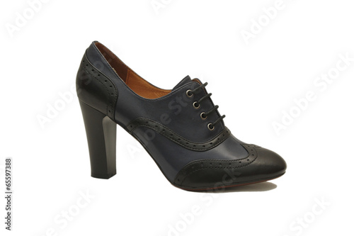 Black female shoe