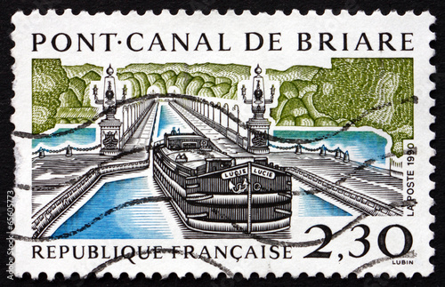 Postage stamp France 1990 Briare Aqueduct