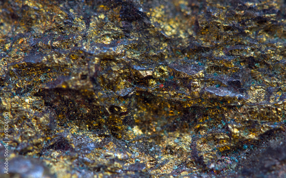 Fototapeta premium Crystal,nugget, gold, bronze, copper, iron. Macro. Extreme close