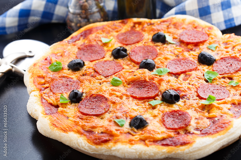 Delicious pepperoni pizza Delicious pepperoni pizza