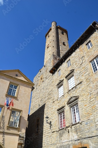 Beffroi de Millau et office du tourisme 