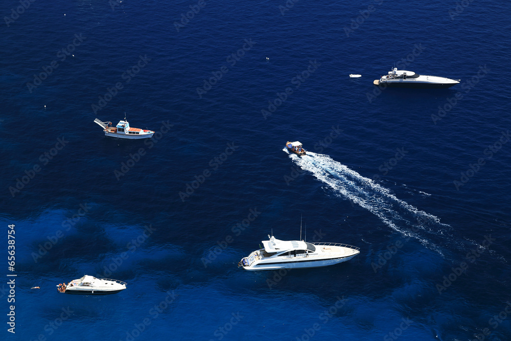 Fototapeta premium Yachting on the Mediteranean Sea, Capri Island, Europe