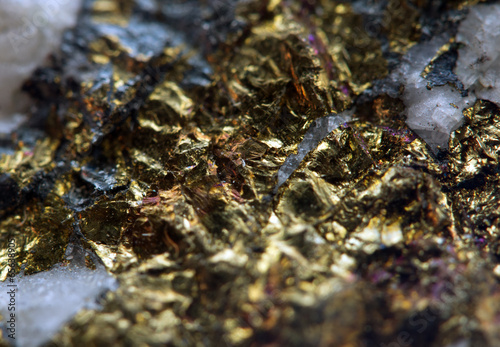 Crystal nugget  gold  bronze  copper  iron. Macro.