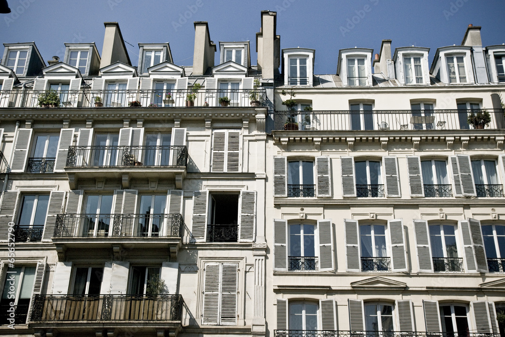 Fototapeta premium Façades d'immeubles parisien, Paris