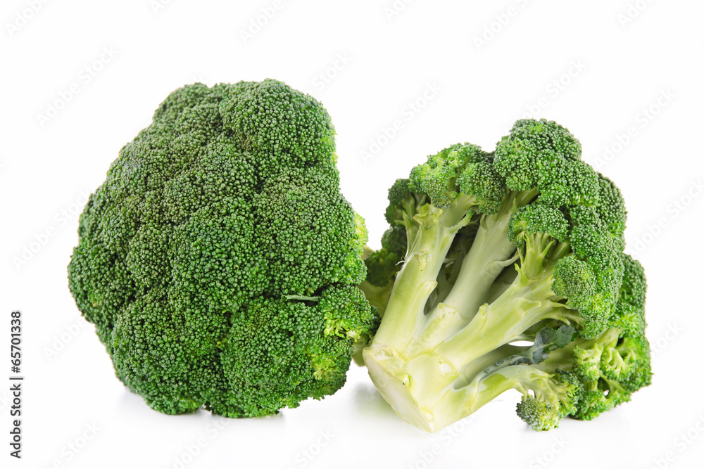 raw broccoli raw broccoli