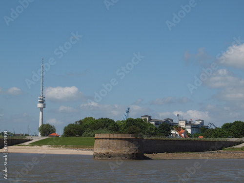 Mole und Radarturm von Wilhelmshaven photo