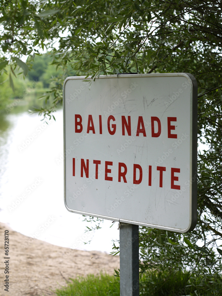 Fototapeta premium interdiction de se baigner