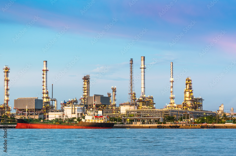 Oil Refinery