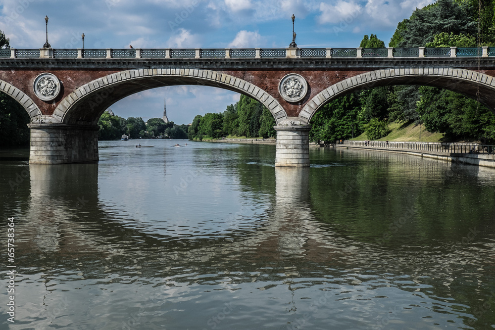 Fototapeta premium Torino sotto il ponte