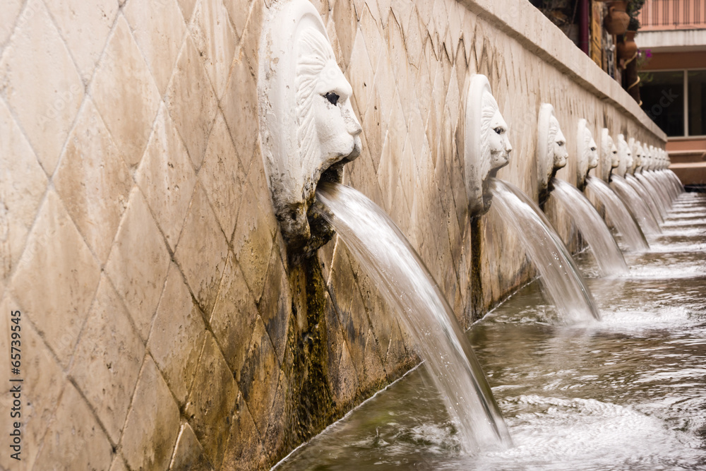 Obraz premium Brunnen