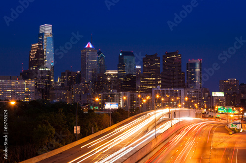Philadelphia skyline by night - Pennsylvania - USA © Samuel B.