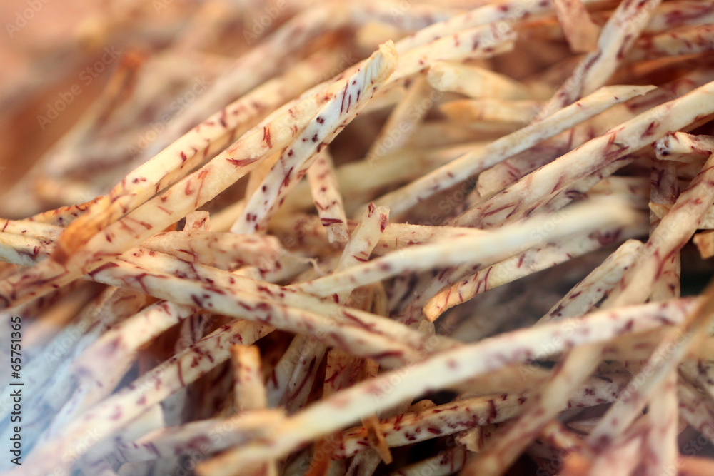 snack made ​​from fried albinism with seasoning.