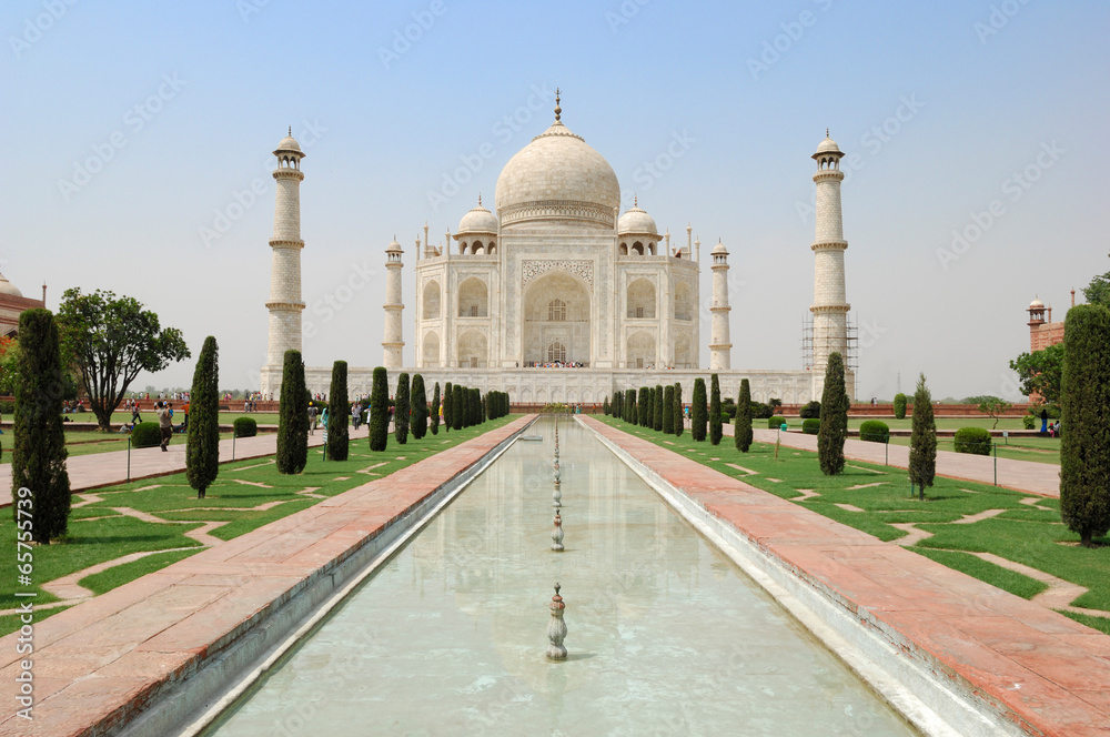 Fototapeta premium Taj Mahal classé Patrimoine Mondial de l'UNESCO