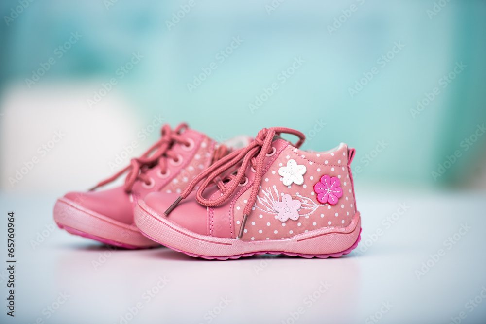 pink shoes for baby